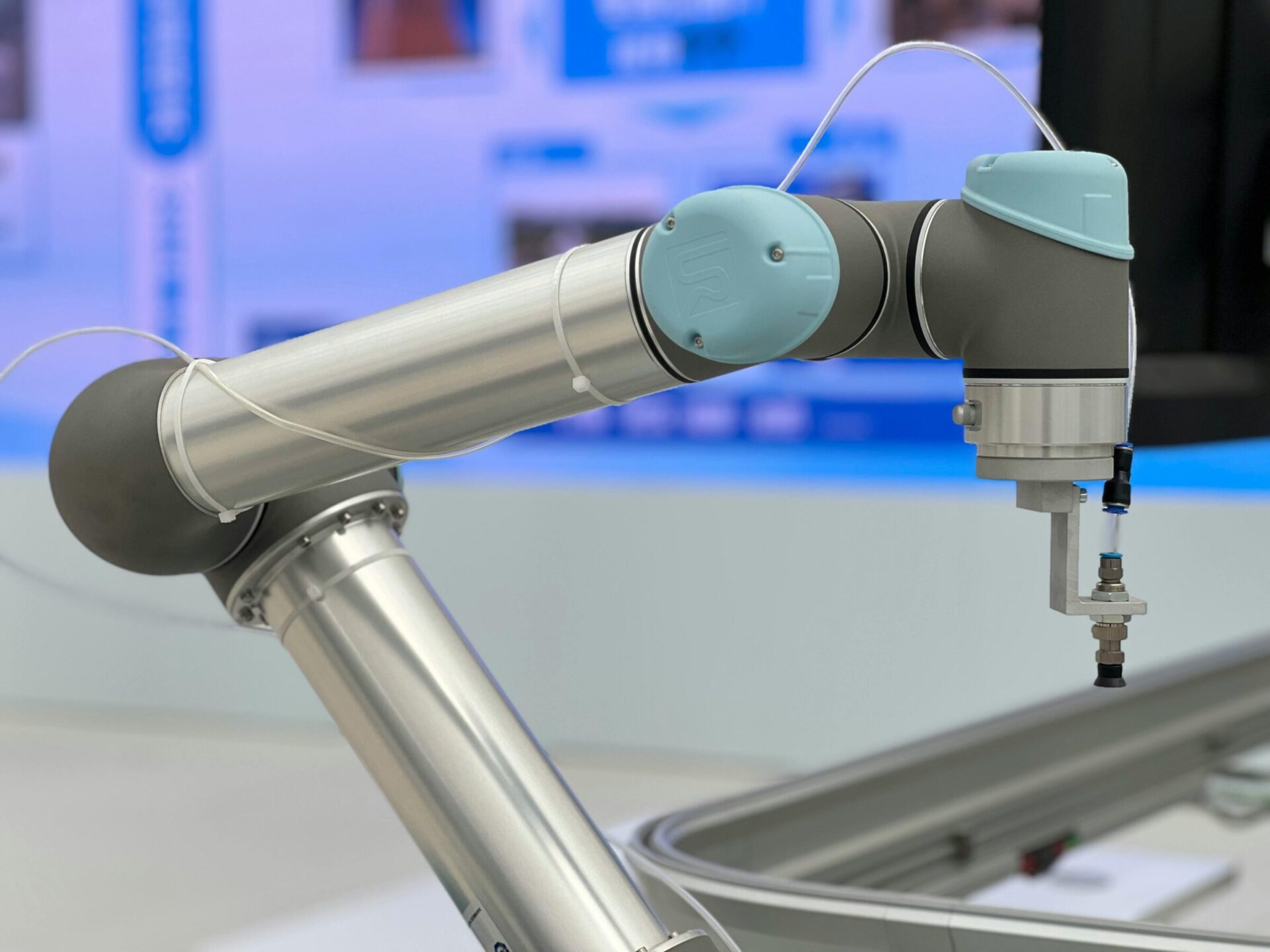 A modern robotic arm for precision manufacturing